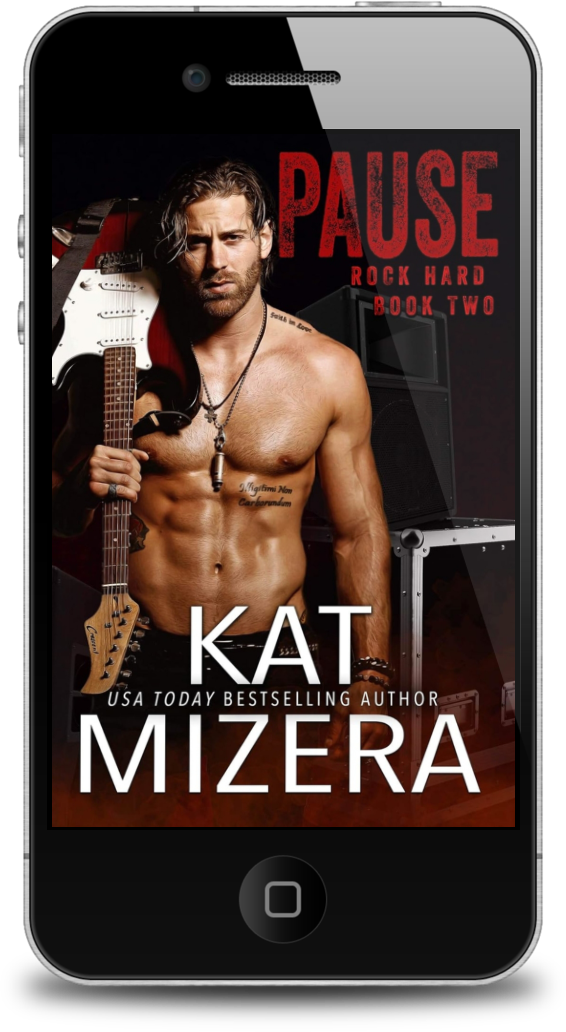 Pause (ROCK HARD Book 2)